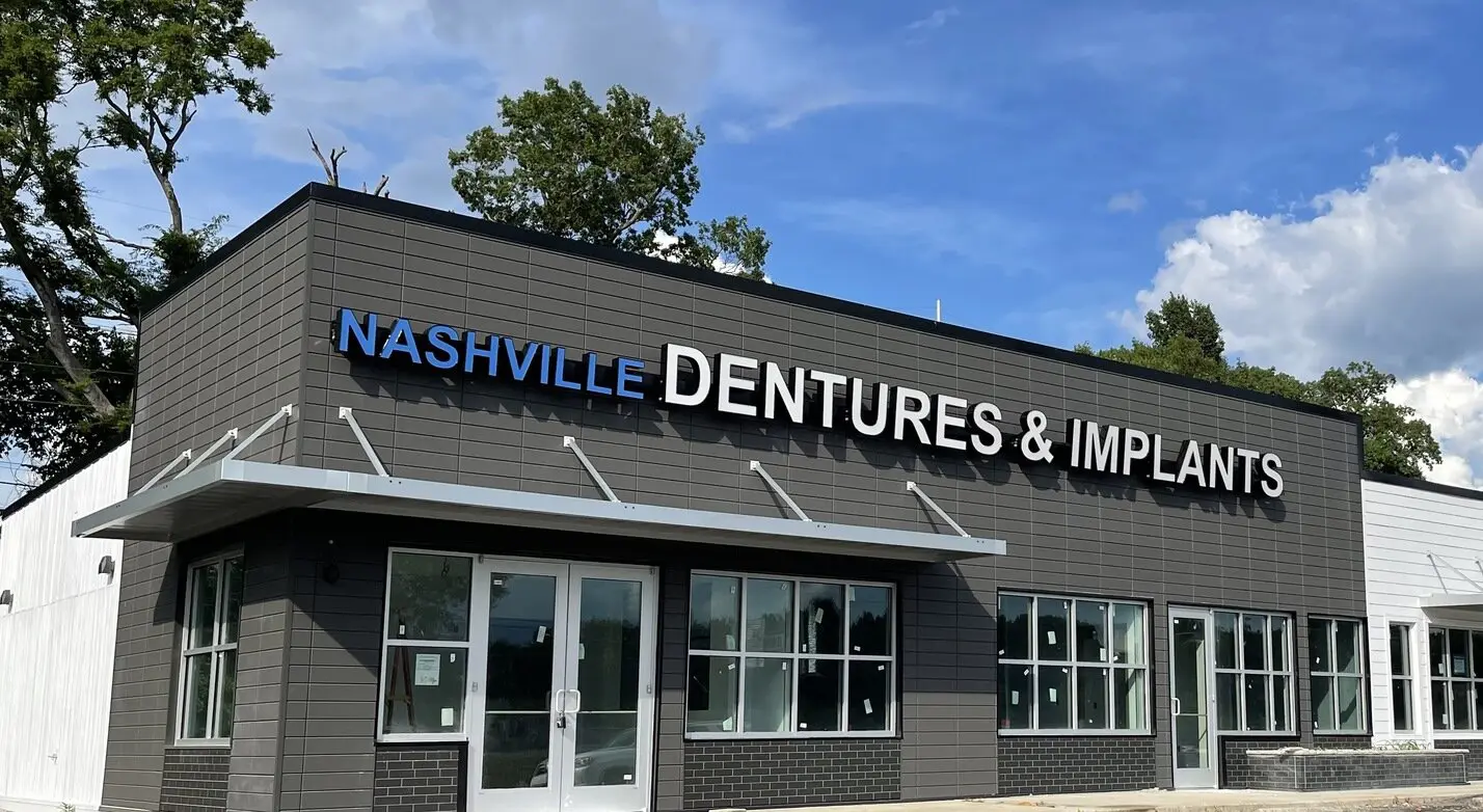Image of Nashville Dentures and Implants from outside.
